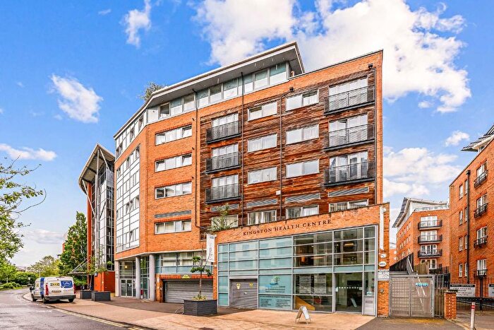 2 Bedroom Flat To Rent In Skerne Road, Skerne Road, KT2