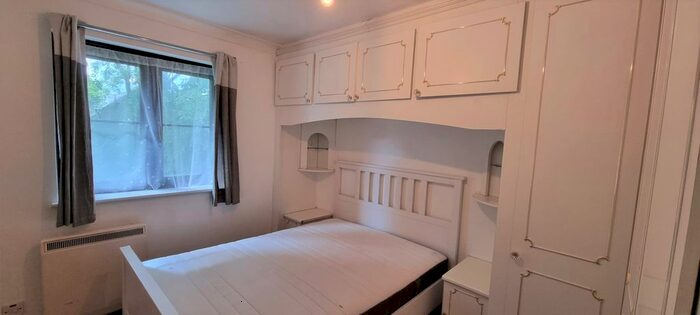 2 Bedroom Flat To Rent In Alison Court, Booth Road, Colindale, NW9