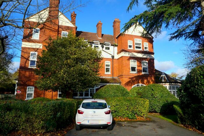 1 Bedroom Flat To Rent In Acacia Way, Sidcup, DA15
