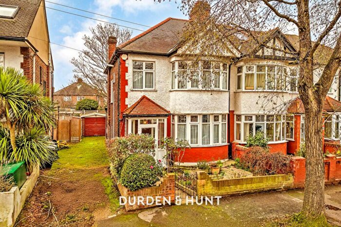 3 Bedroom Semi Detached House For Sale In Salters Road, Walthamstow, E17