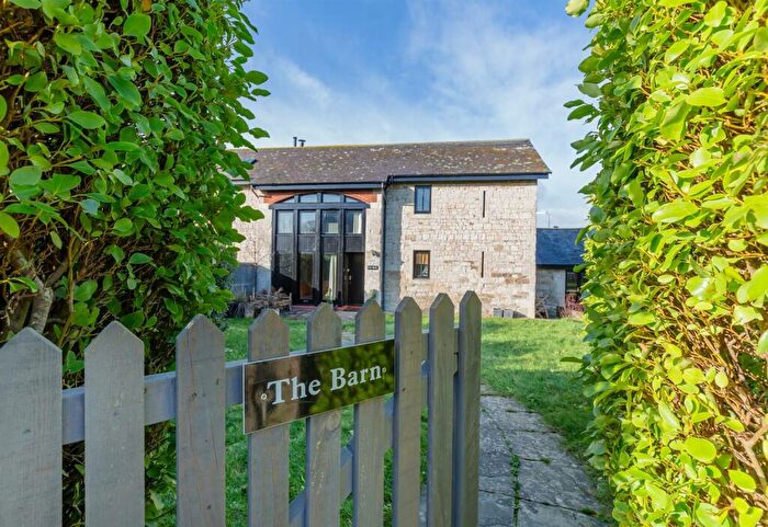 4 Bedroom Barn Conversion For Sale In Wootton Bridge, Isle Of Wight, PO33