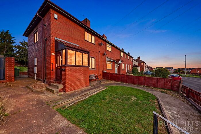 3 Bedroom End Terrace House For Sale In Strickland Road, Upton, WF9