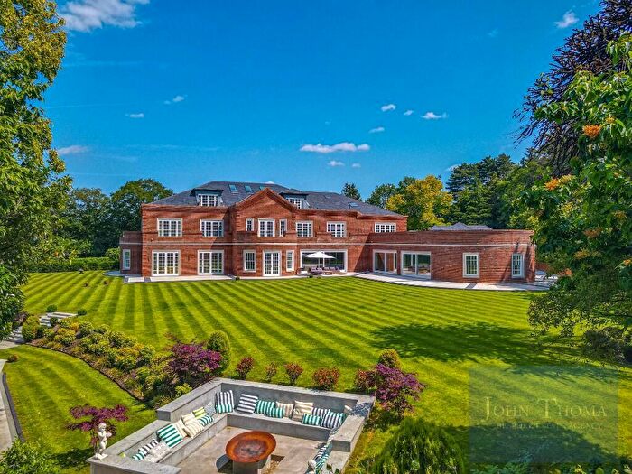 8 Bedroom Detached House For Sale In Roding Lane, Chigwell, Essex, IG7