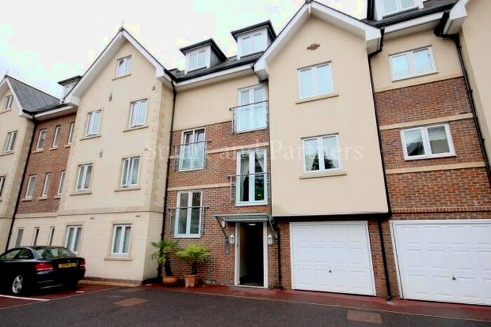 2 Bedroom Flat To Rent In Regency Mews, Queens Road, Haywards Heath RH16