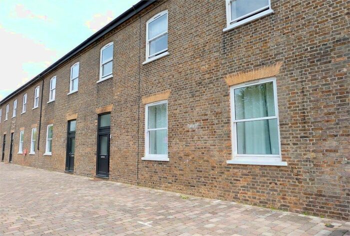 2 Bedroom Flat To Rent In The Long Room Apartments, Royal Quay, Harefield, UB9