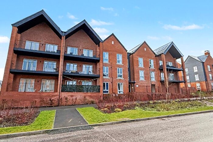 2 Bedroom Flat For Sale In Kings Barton, SO22