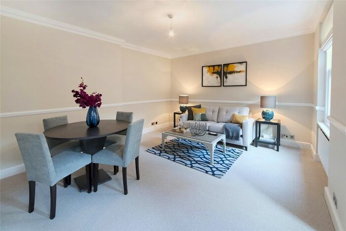 1 Bedroom Flat To Rent In Lees Place, London, W1K