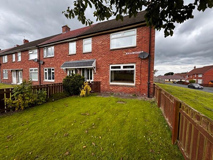 3 Bedroom End Of Terrace House To Rent In Albion Gardens, Burnopfield, Newcastle Upon Tyne, NE16
