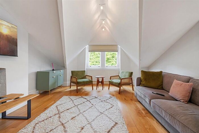 2 Bedroom Flat To Rent In Elsworthy Road, Primrose Hill, London, NW3