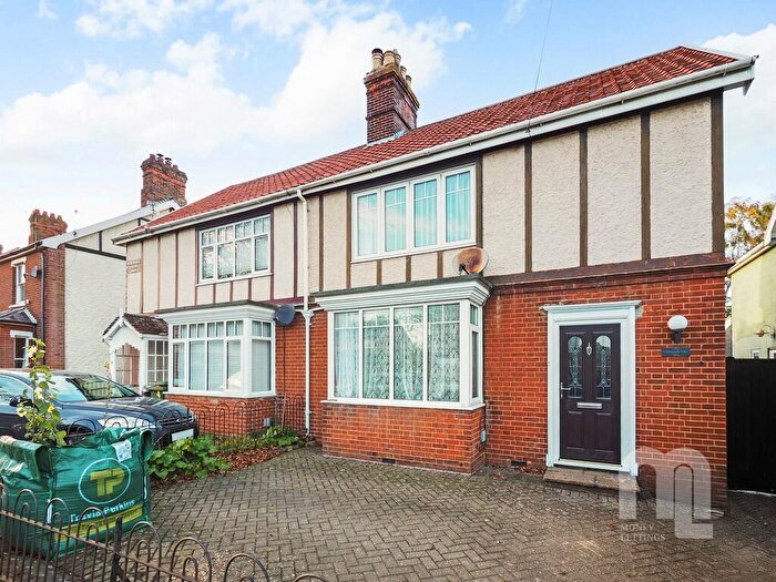 3 Bedroom Semi Detached House To Rent In Albemarle Villa, London Road, NR17