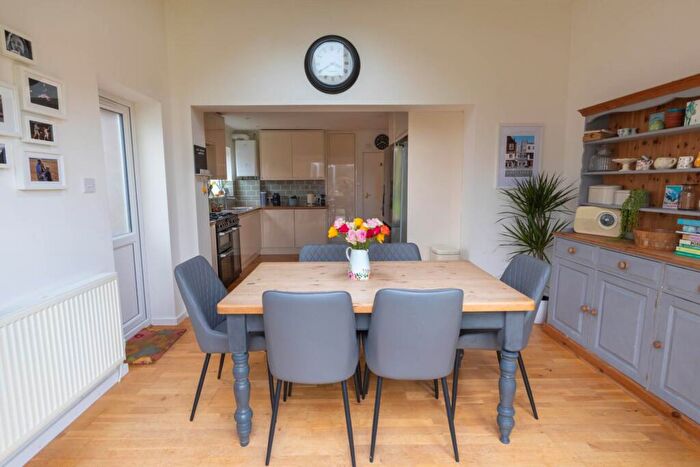 4 Bedroom Semi-Detached House For Sale In New House Lane, Canterbury, CT4