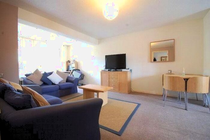 1 Bedroom Flat To Rent In Buttermere Close, Morden, Surrey, SM4