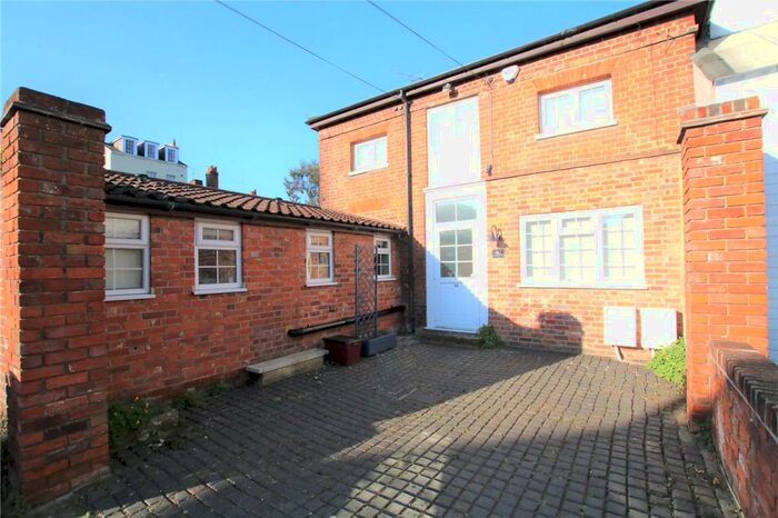 1 Bedroom Apartment To Rent In Carey Street, Reading, Berkshire, RG1