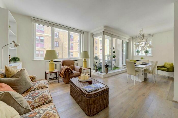 2 Bedroom Flat To Rent In The Quadrangle, Chelsea Harbour, SW10