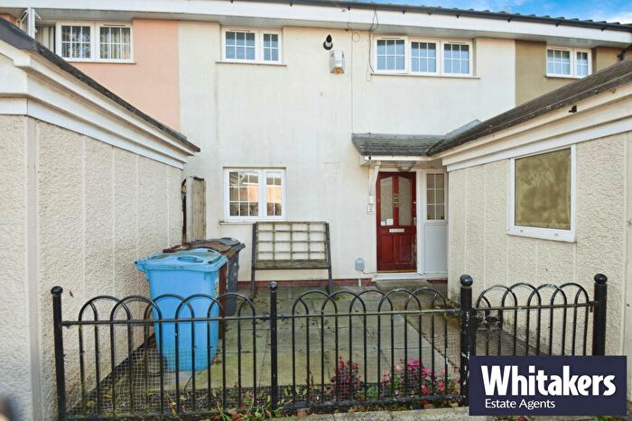 3 Bedroom Terraced House To Rent In Innsworth Garth, Bransholme, HU7