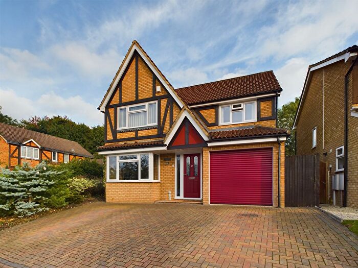 4 Bedroom Detached House For Sale In Whitestones, Hatch Warren, Basingstoke, RG22