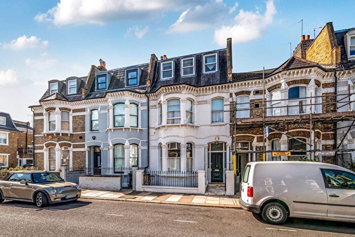 6 Bedroom Property To Rent In Elthiron Road, Parsons Green, London, SW6