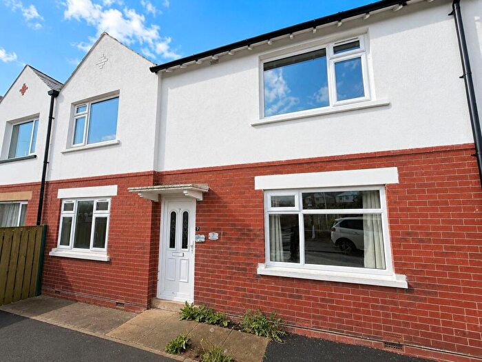4 Bedroom Terraced House To Rent In Henshaw Oval, Yeadon, Leeds, West Yorkshire, LS19