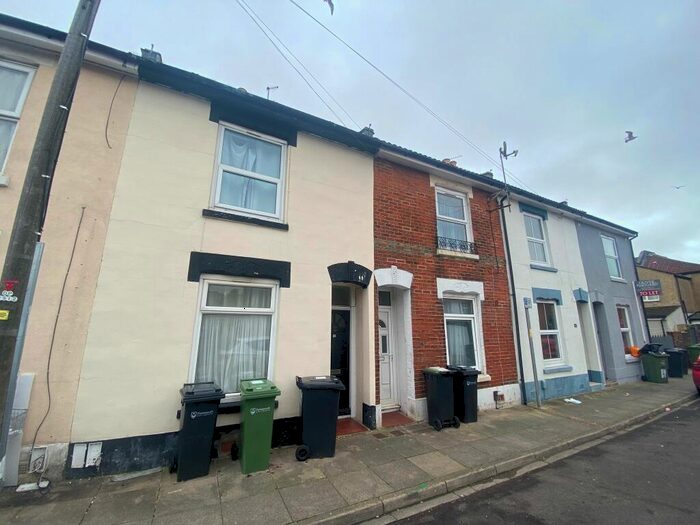 5 Bedroom House To Rent In Harrow Road, Southsea, PO5