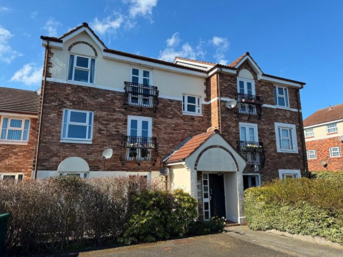 2 Bedroom Apartment To Rent In Elford Close, Whitley Bay, NE25