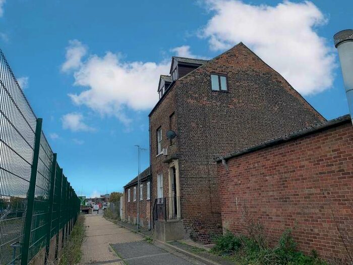 1 Bedroom Flat To Rent In Anchor View, West Parade, Wisbech, PE13