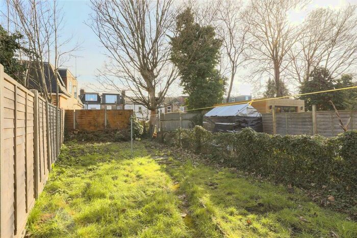 5 Bedroom House To Rent In Avondale Road, Haringey, London, N15