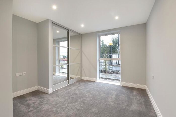 2 Bedroom Apartment To Rent In Uxbridge Road, Pinner, HA5