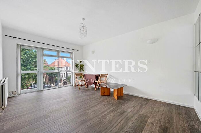 2 Bedroom Flat To Rent In Alexandra Park Road, London, N22