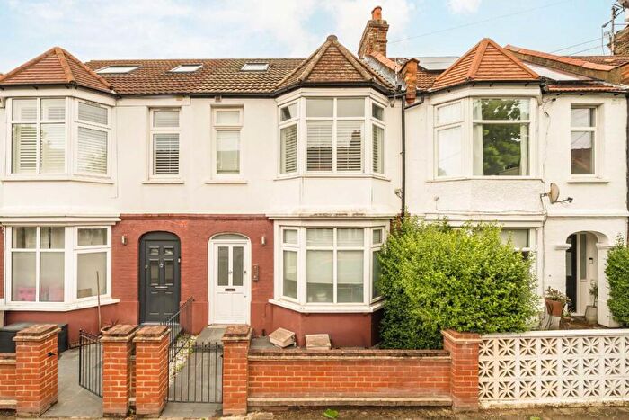 2 Bedroom Flat For Sale In Caithness Road, Mitcham, CR4