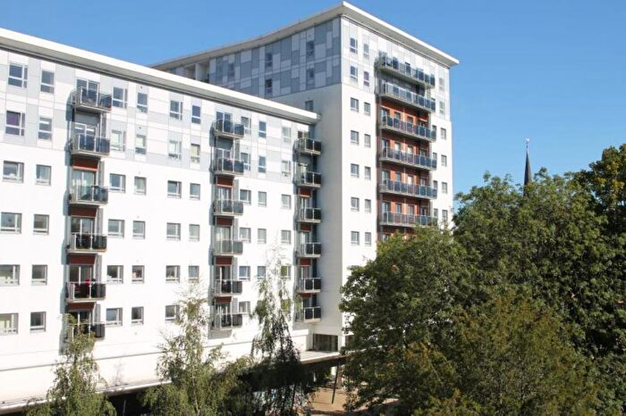 1 Bedroom Flat To Rent In Becket House, New Road, Brentwood, Essex, CM14