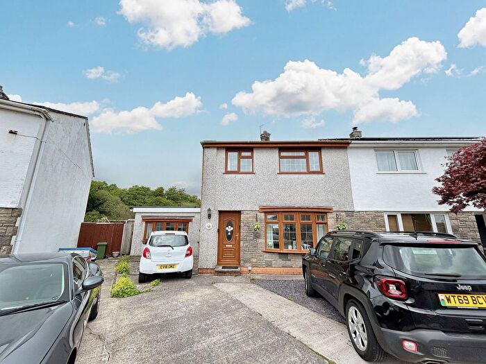4 Bedroom Semi-Detached House For Sale In Heol Dewi, Brynna, Pontyclun, CF72