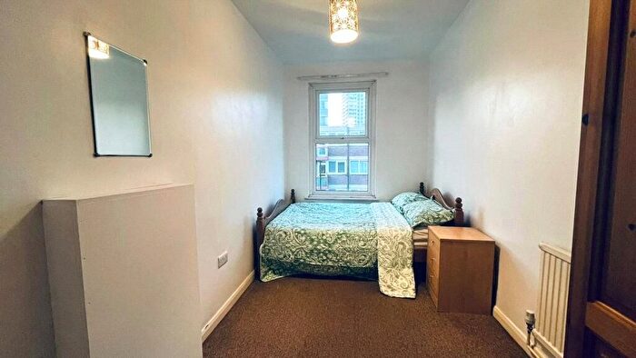 5 Bedroom Flat To Rent In Malden Road, Belsize Park, London, NW5
