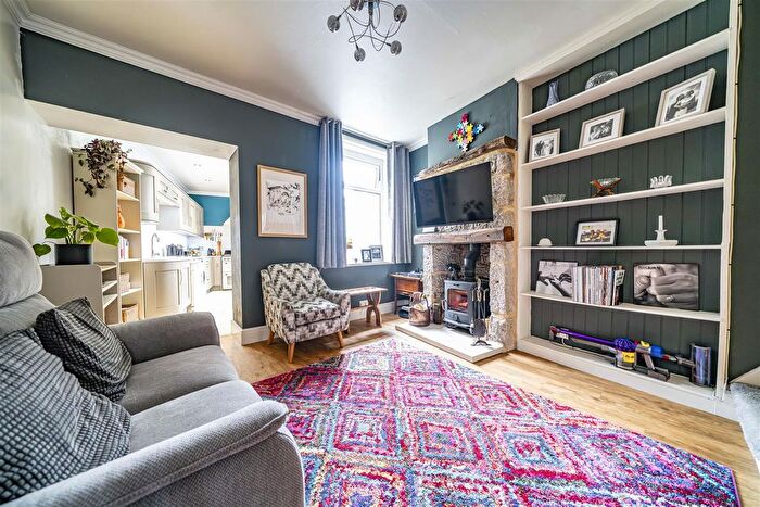 3 Bedroom Terraced House For Sale In Wakeham, Portland, DT5