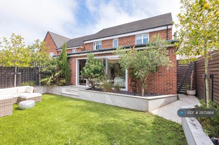 4 Bedroom Detached House To Rent In Meadowfield Drive, Preston, PR4