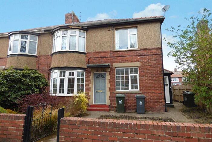 2 Bedroom Apartment To Rent In Closefield Grove, Monkseaton, NE25