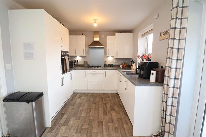 3 Bedroom Semi-Detached House For Sale In Spitfire Drive, Brough, Hull, HU15