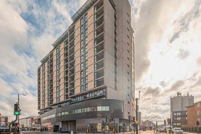 2 Bedroom Flat To Rent In Kingsway, North Finchley, London, N12