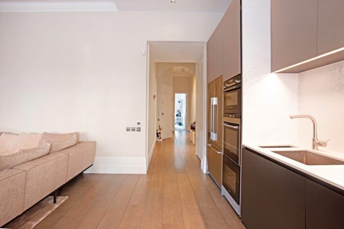 2 Bedroom Flat To Rent In Bolton Gardens, London, SW5