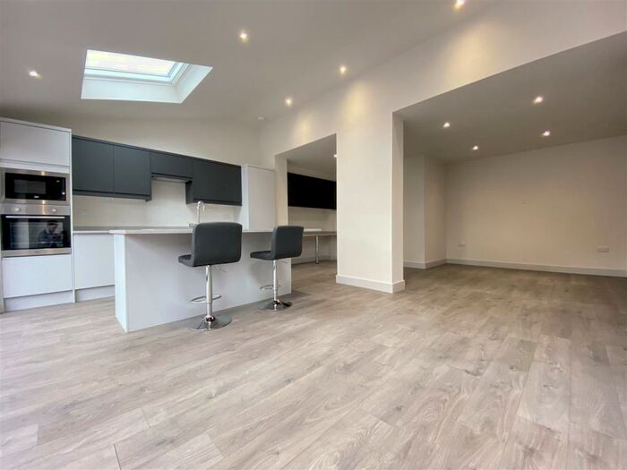 3 Bedroom Semi Detached House To Rent In Kirkdale Crescent, Sheffield, S13