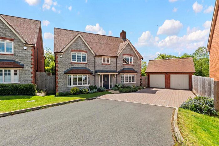 4 Bedroom Detached House For Sale In Treens Close, Harbury, Leamington Spa, CV33