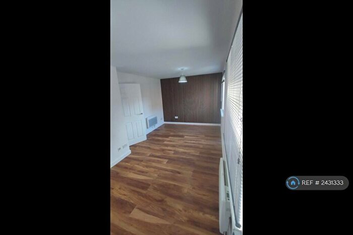 Studio To Rent In Bow Arrow Lane, Dartford, DA2