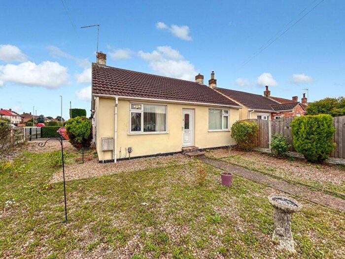 2 Bedroom Detached Bungalow For Sale In The Crescent Chilwell, Beeston, Nottingham, Nottinghamshire, NG9