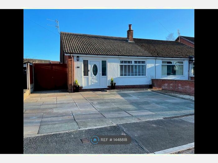 3 Bedroom Semi-Detached House To Rent In Harrison Drive, St. Helens, WA11