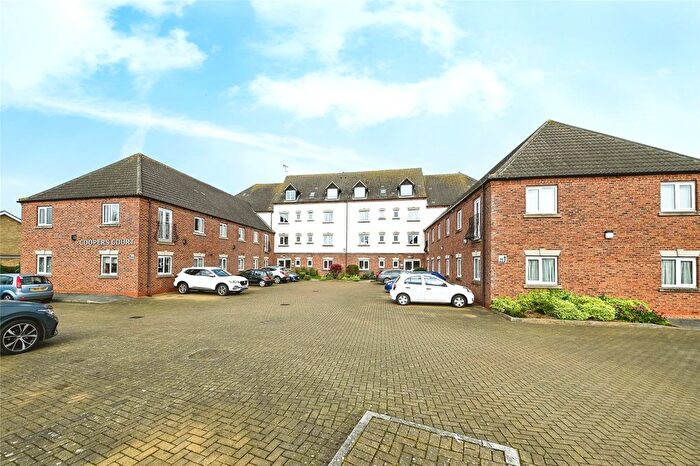 2 Bedroom Flat For Sale In Wisbech Road, King's Lynn, Norfolk, PE30
