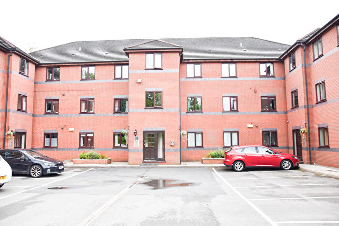 2 Bedroom Flat For Sale In Glebedale Road, Fenton, Stoke-on-Trent, ST4
