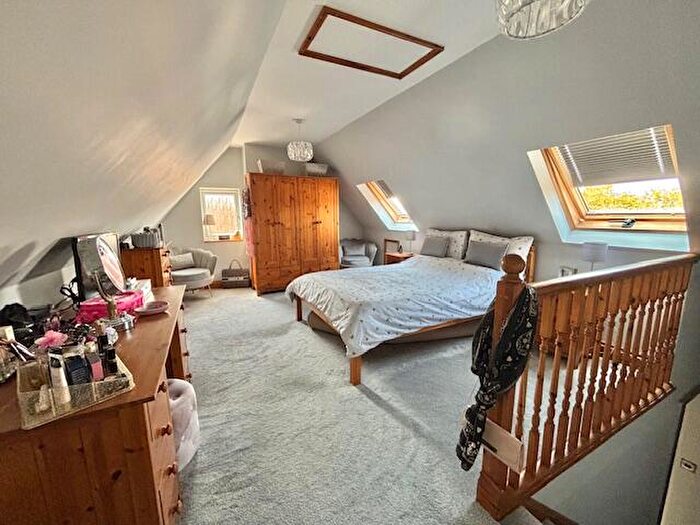 3 Bedroom End Of Terrace House For Sale In Mountwood Road, Selsey, PO20