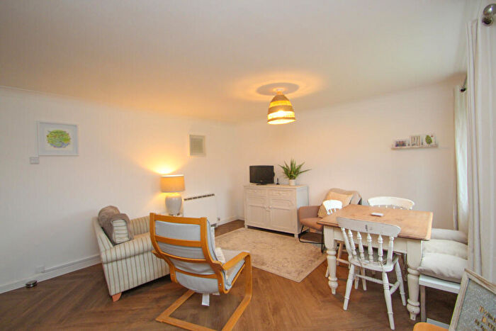 2 Bedroom Apartment To Rent In Havelock Road, Southampton, SO31