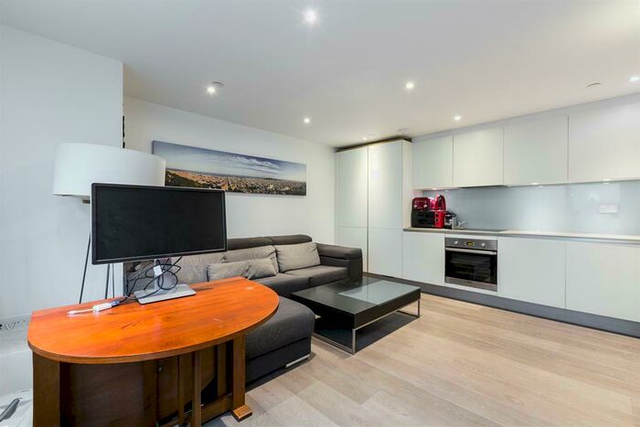 1 Bedroom Flat To Rent In Green Lanes, Stoke Newington, N16