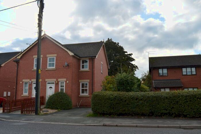 3 Bedroom Semi-Detached House To Rent In Mablins Lane, Crewe CW1