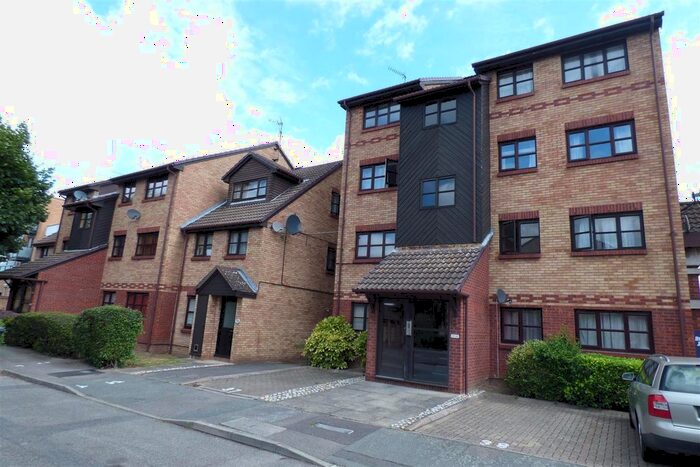 1 Bedroom Flat To Rent In Kenwyn Road, Dartford, DA1